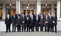 アラブ外交団の参議院訪問（平成22年12月8日）の写真　クリックすると拡大写真がご覧いただけます