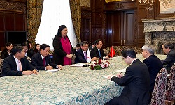 トン・ティ・フォン・ベトナム社会主義共和国国会副議長一行の参議院訪問（平成24年1月10日）の写真　クリックすると拡大写真がご覧いただけます