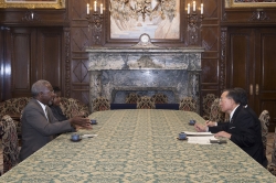 ベルミロ・ジョゼ・マラテ駐日モザンビーク共和国特命全権大使の参議院訪問（平成27年10月8日）の写真　クリックすると拡大写真がご覧いただけます