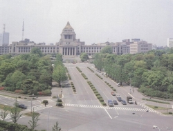 昭和６０年（１９８５年）頃の議事堂遠景