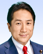 川田　龍平議員の顔写真