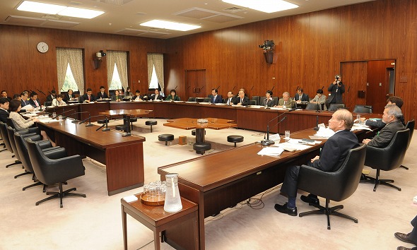 沖縄及び北方問題に関する特別委員会が、国会閉会中に開会（平成23年12月16日）の写真　クリックすると拡大写真がご覧いただけます
