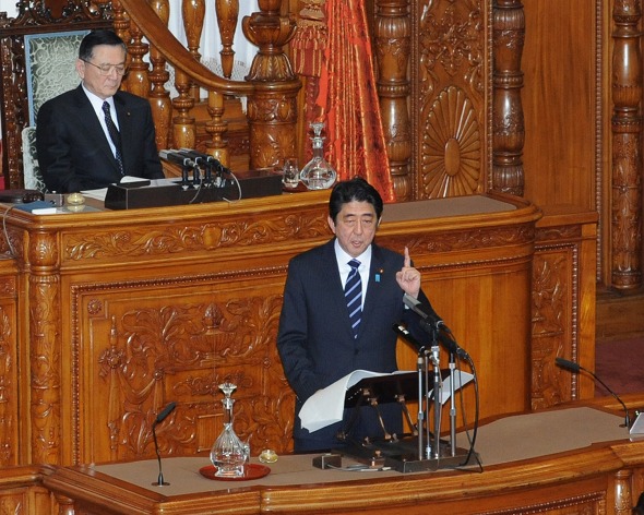 安倍内閣総理大臣の所信表明演説（平成25年1月28日）の写真　クリックすると拡大写真がご覧いただけます