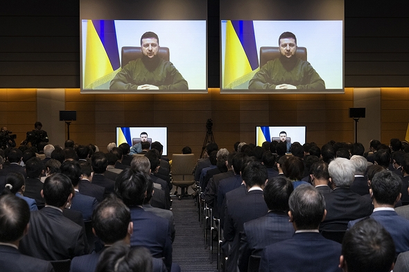 ゼレンスキー・ウクライナ大統領の演説（令和4年3月23日）の写真　クリックすると拡大写真がご覧いただけます