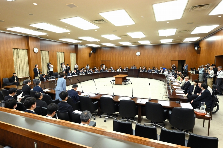 参議院災害対策及び東日本大震災復興特別委員会　防災庁設置法案等の質疑（令和8年6月26日）の写真