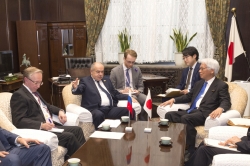 イリヤス＝マゴメド・サラモヴィチ・ウマハノフ・ロシア連邦連邦院副議長一行の参議院訪問（令和元年10月21日）の写真　クリックすると拡大写真がご覧いただけます