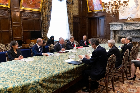 アブドッラー２世・イブン・アル・フセイン・ヨルダン・ハシェミット王国国王の参議院訪問（令和5年4月11日）の写真　クリックすると元ファイルに戻ります