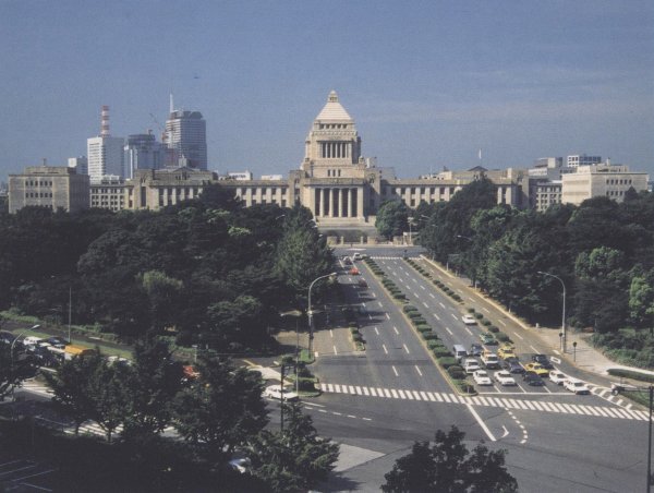 平成５年９月の議事堂遠景（１９９３年）