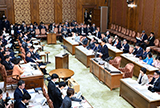 決算委員会の写真