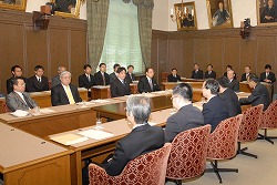 参議院改革協議会(平成20年12月19日)の写真 クリックすると拡大写真がご覧いただけます