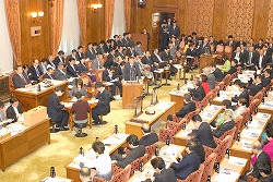補正予算審査(平成21年1月19~26日)の写真 クリックすると拡大写真がご覧いただけます