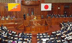 ブータン王国国王王妃両陛下歓迎会(平成23年11月17日)の写真その2 クリックすると拡大写真がご覧いただけます