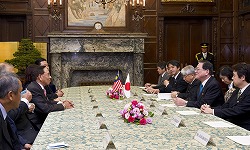 マレーシア上院議長一行参議院訪問(平成24年2月6日)その1の写真 クリックすると拡大写真がご覧いただけます
