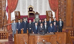 マレーシア上院議長一行参議院訪問(平成24年2月6日)その2の写真 クリックすると拡大写真がご覧いただけます