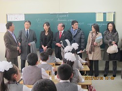 35番学校の教室(モンゴル)(平成24年2月5日~11日)の写真 クリックすると拡大写真がご覧いただけます
