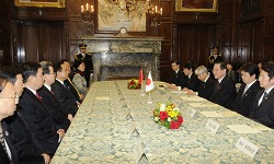 中華人民共和国全国人民代表大会代表団一行参議院訪問(平成24年3月23日)の写真 クリックすると拡大写真がご覧いただけます