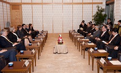 ブルガリア共和国国民議会議長一行参議院訪問(平成24年4月9日)の写真 クリックすると拡大写真がご覧いただけます