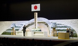 東日本大震災二周年追悼式に参議院議長が出席(平成25年3月11日)の写真 クリックすると拡大写真がご覧いただけます