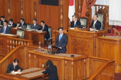 参議院代表質問(平成26年1月30日)の写真 クリックすると拡大写真がご覧いただけます