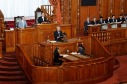 平和安全法制整備法及び国際平和共同対処事態法を議決(平成27年9月19日)の写真 クリックすると拡大写真がご覧いただけます
