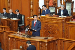 参議院代表質問(2日目)(平成29年1月25日)の写真 クリックすると拡大写真がご覧いただけます