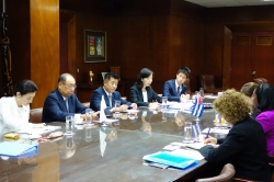 ヌニュス外国貿易・外国投資省次官との意見交換(キューバ)(平成29年12月10日~12月18日)の写真 クリックすると拡大写真がご覧いただけます