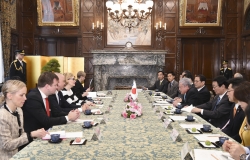 リシッコ・フィンランド共和国国会議長一行参議院訪問(平成30年3月20日)、懇談の写真 クリックすると拡大写真がご覧いただけます