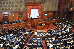 平成30年度補正予算議決(平成30年11月7日)の写真 クリックすると拡大写真がご覧いただけます