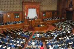 平成30年度第2次補正予算議決(平成31年2月7日)の写真 クリックすると拡大写真がご覧いただけます