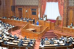 こども家庭庁設置法案等の参議院本会議における趣旨説明及び質疑(令和4年5月18日)クリックすると拡大写真がご覧いただけます