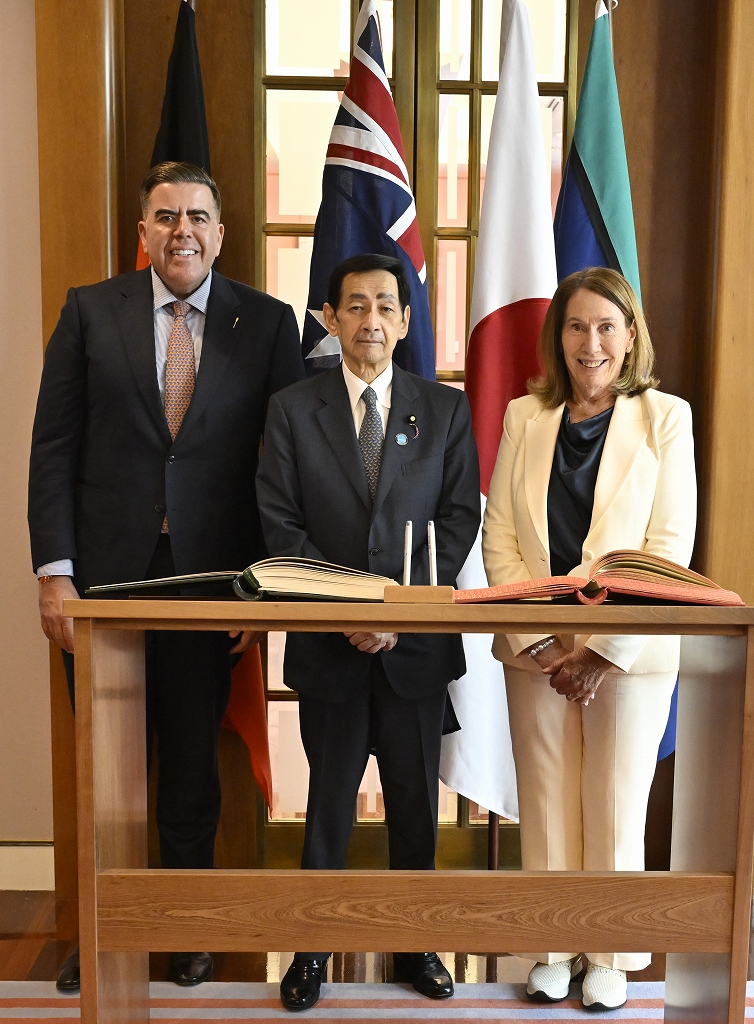 ラインズ上院議長及びディック下院議長との会談(オーストラリア)の写真 クリックすると拡大写真がご覧いただけます