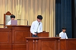 模擬本会議（委員長報告）
